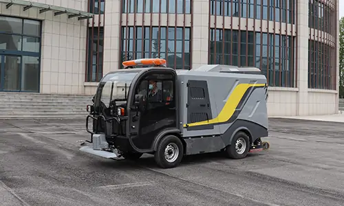 道路污染清除車，深度清潔城市三級道路【輔道、人行道】還原路面本色！