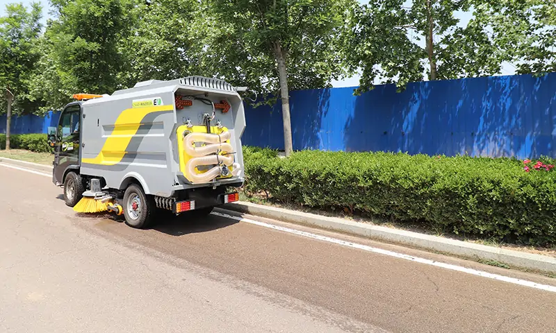 純電動洗掃車：引領綠色道路清潔新時代，顛覆傳統洗掃模式！