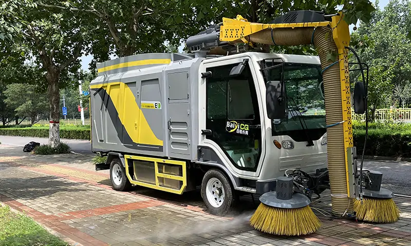 小型樹(shù)葉收集車BY-T50，秋季城市樹(shù)葉收集輕松便捷