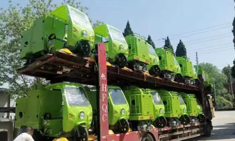 三輪駕駛式樹(shù)葉收集車：解放環(huán)衛(wèi)作業(yè)的得力助手