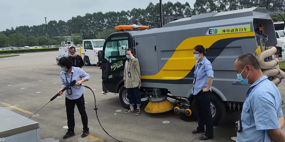 電動(dòng)洗掃車(chē) 純電動(dòng)洗掃車(chē) 小型電動(dòng)洗掃車(chē) 電動(dòng)小型洗掃車(chē) 小型電動(dòng)環(huán)衛(wèi)洗掃車(chē)