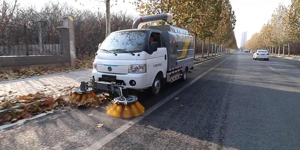 純電動樹葉收集車，樹葉收集車，落葉收集車，吸葉機