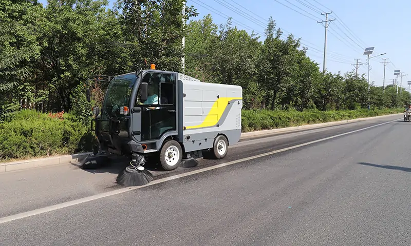 純電動(dòng)清掃車：讓城市清潔更高效、更環(huán)保